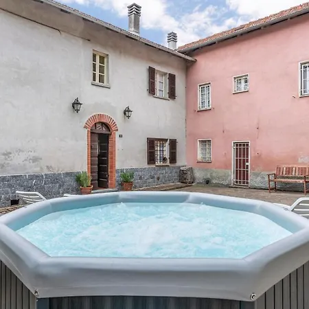 Gorgeous In With Jacuzzi Casa vacanze Prasco