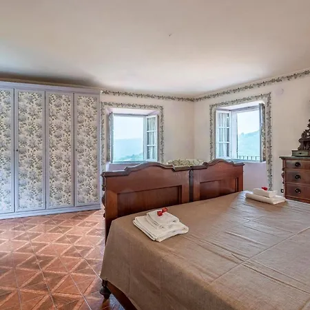 Casa vacanze Gorgeous In With Jacuzzi *